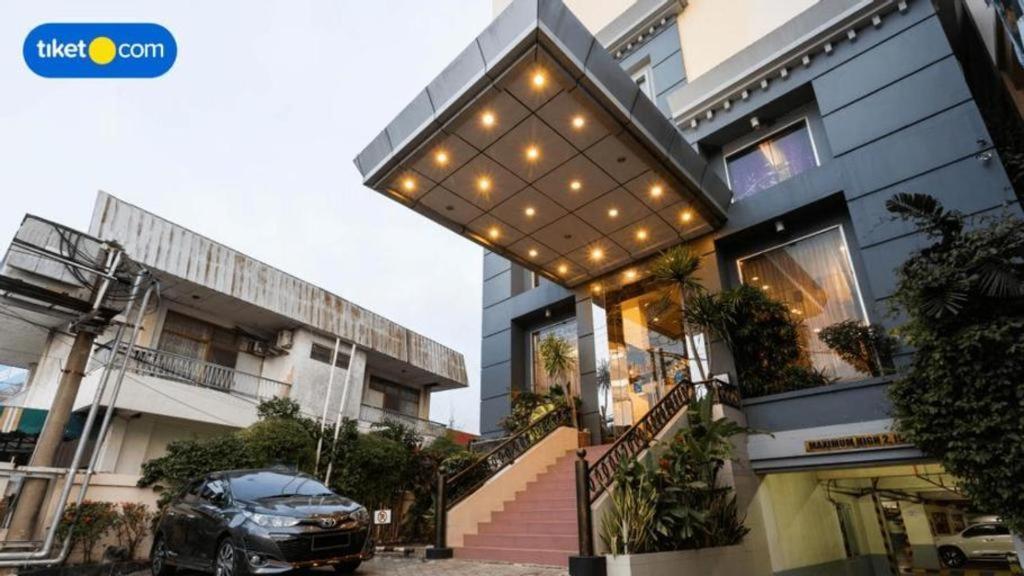 Hotel Pacific Balikpapan Exterior photo